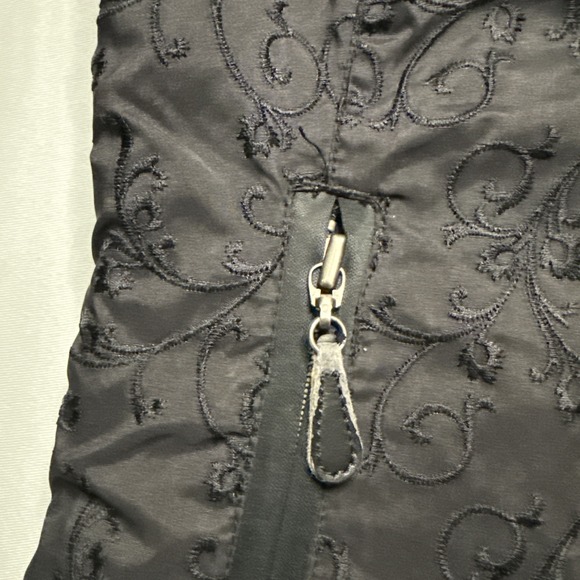 Eddie Bauer Puffer Vest Womens Small Black Goose Down Floral Embroidered Zip - Picture 5 of 7